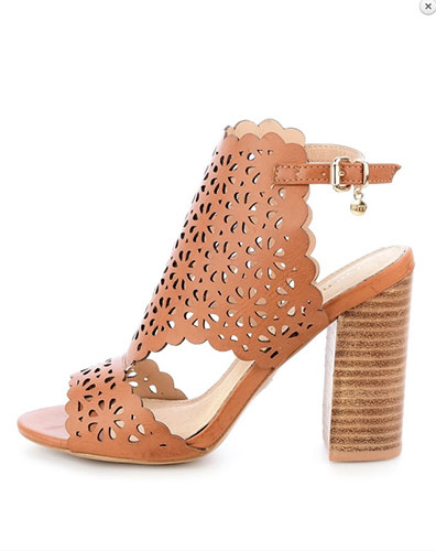 Botki letnie na słupku