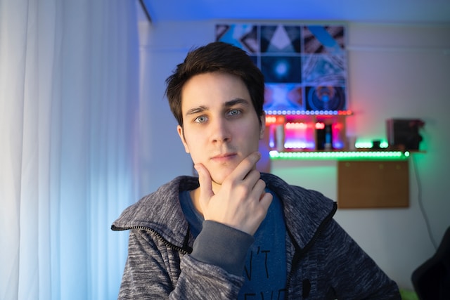 szabo-viktor-IR8Vw5pTOag-unsplash Jakie są rodzaje współpracy z markami na YouTube?