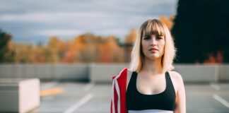 Jakie normy musi spełniać odzież roboczą?