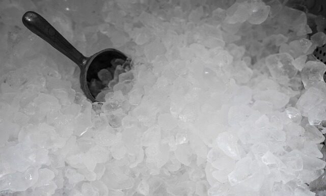 Jak zrobić kruszony lód w domu?