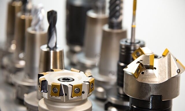 Czy są wiertła SDS do metalu?