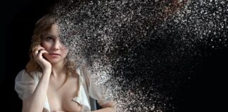 Czym rozpuścić olej silikonowy?