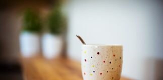 Czy można pić wodę z suchym lodem?