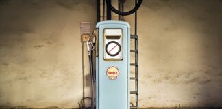 Czy zawsze słychać pompę paliwa?