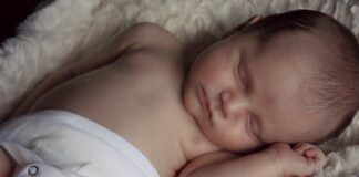 Jak oduczyć 8 letnie dziecko spania z rodzicami?