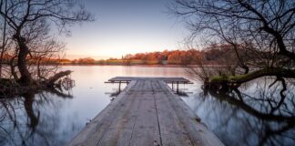 Jaki kołek do styropianu 10 cm?