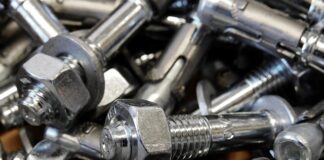 Czy Kotwa chemiczna nadaje się do styropianu?