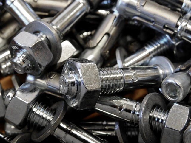 Czy Kotwa chemiczna nadaje się do styropianu? Czy Kotwa chemiczna nadaje się do styropianu?