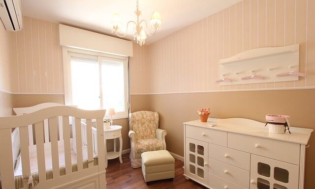 Co lepsze łóżeczko czy kołyska?