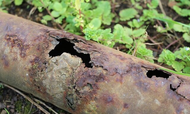 Jak odkręcić zardzewiała śrubę domowym sposobem?