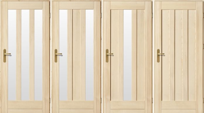 Drzwi sosnowe z szybą