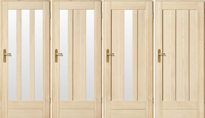 Drzwi sosnowe z szybą